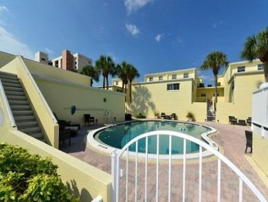 Stay in This Rental on Longboat Right on the Beach